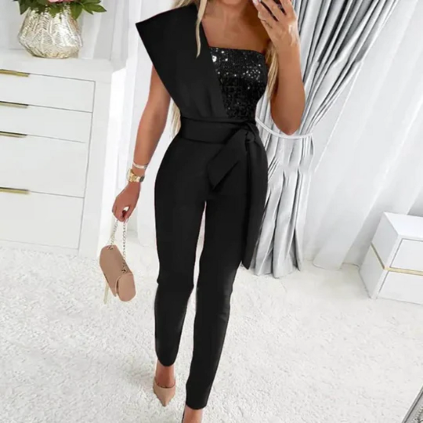 Delphine - Combinaison Stylée Avec Ceinture Et Col En V Profond