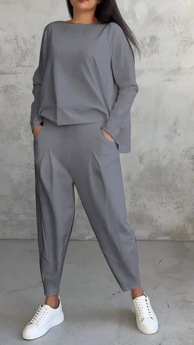 Ensemble estival femme décontracté avec pull ample et pantalon fuselé