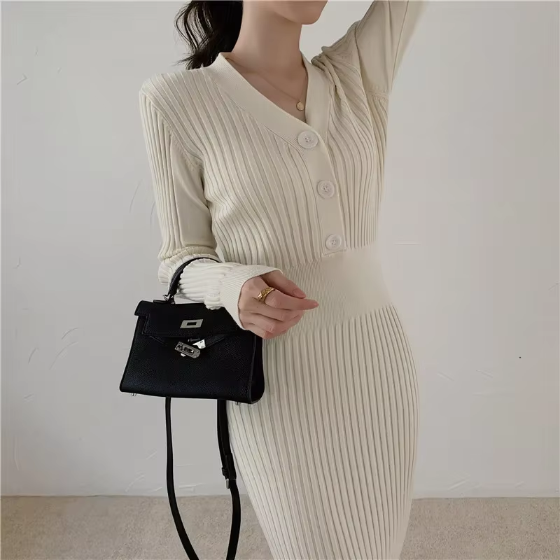 Manon - Robe En Maille Slim Fit Avec Boutons
