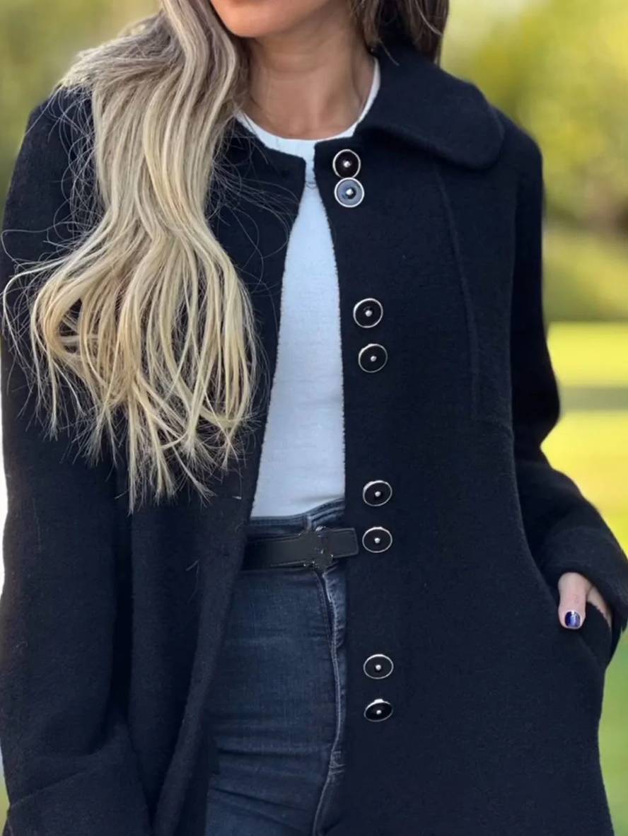 Louise – Manteau D’Hiver Élégant Avec Boutons Et Col Classique, Intemporel