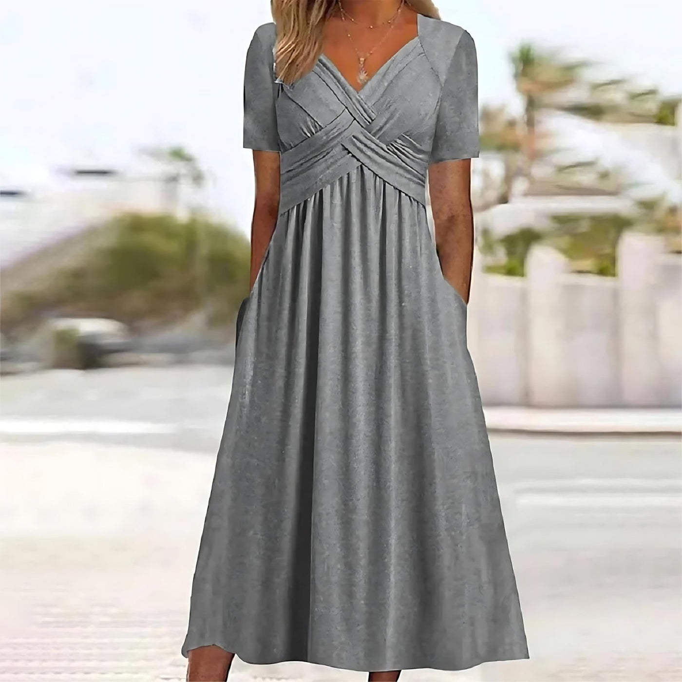 SOFIA – Robe Midi Élégante