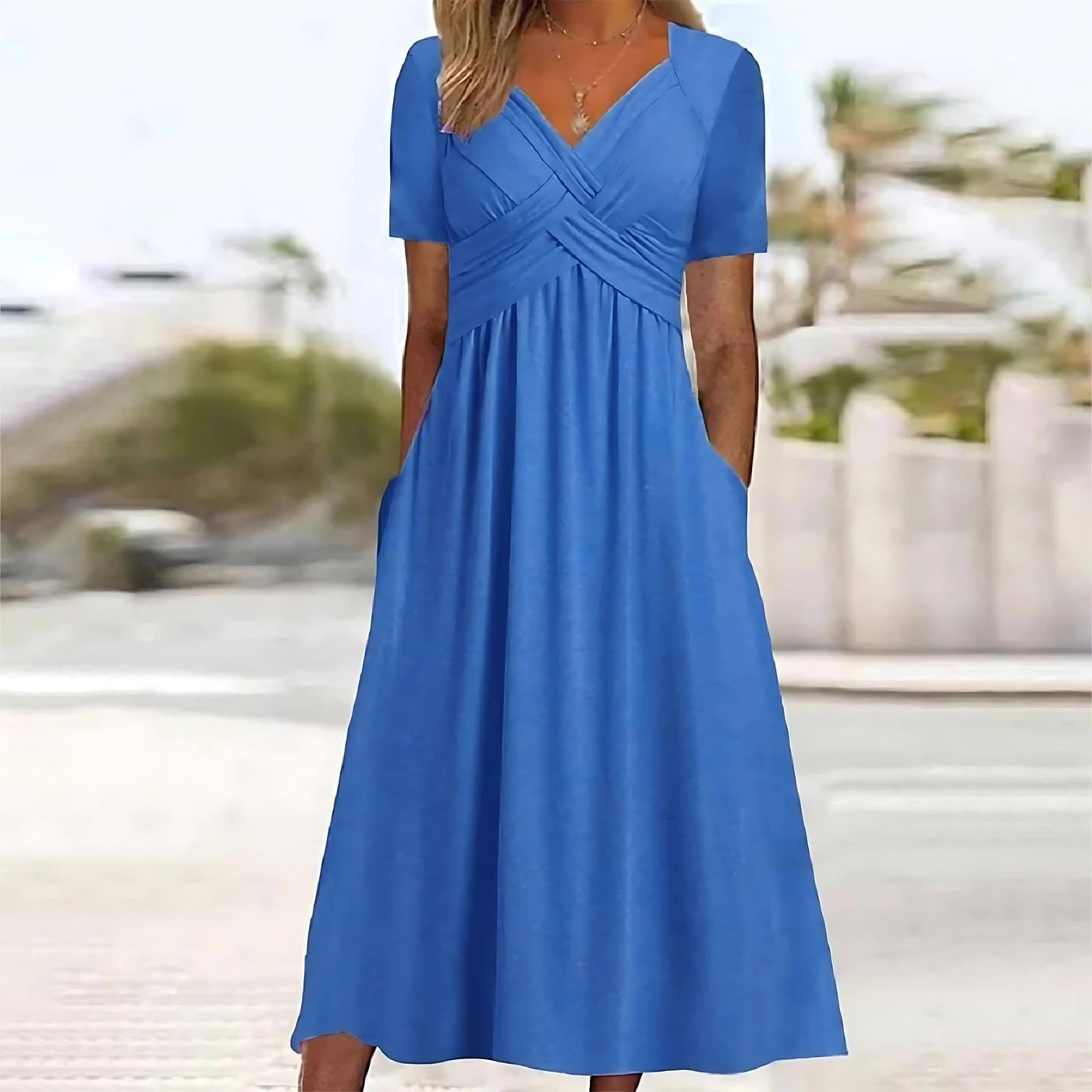 SOFIA – Robe Midi Élégante