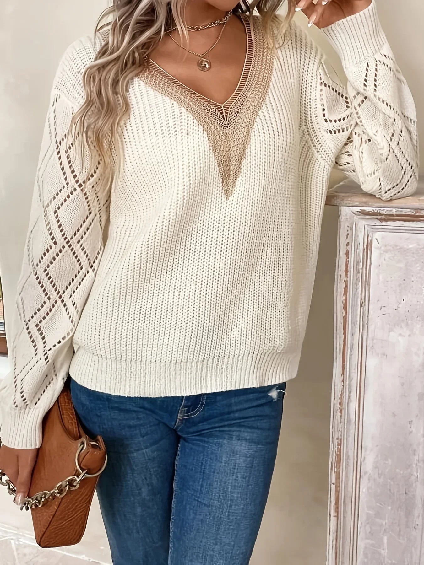 Elvira | Pull élégant avec détails en dentelle