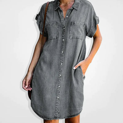 Viviane – Robe En Denim Décontractée Avec Une Touche Moderne