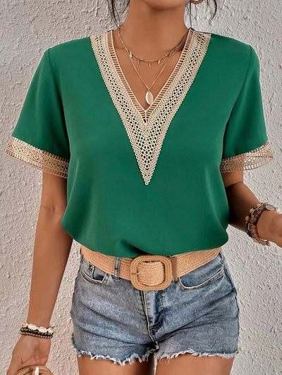 Davina | Blouse élégante avec des détails en dentelle luxueuse
