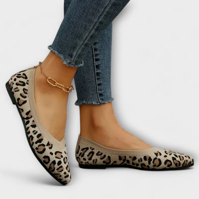 Ballerines en dentelle à motif léopard