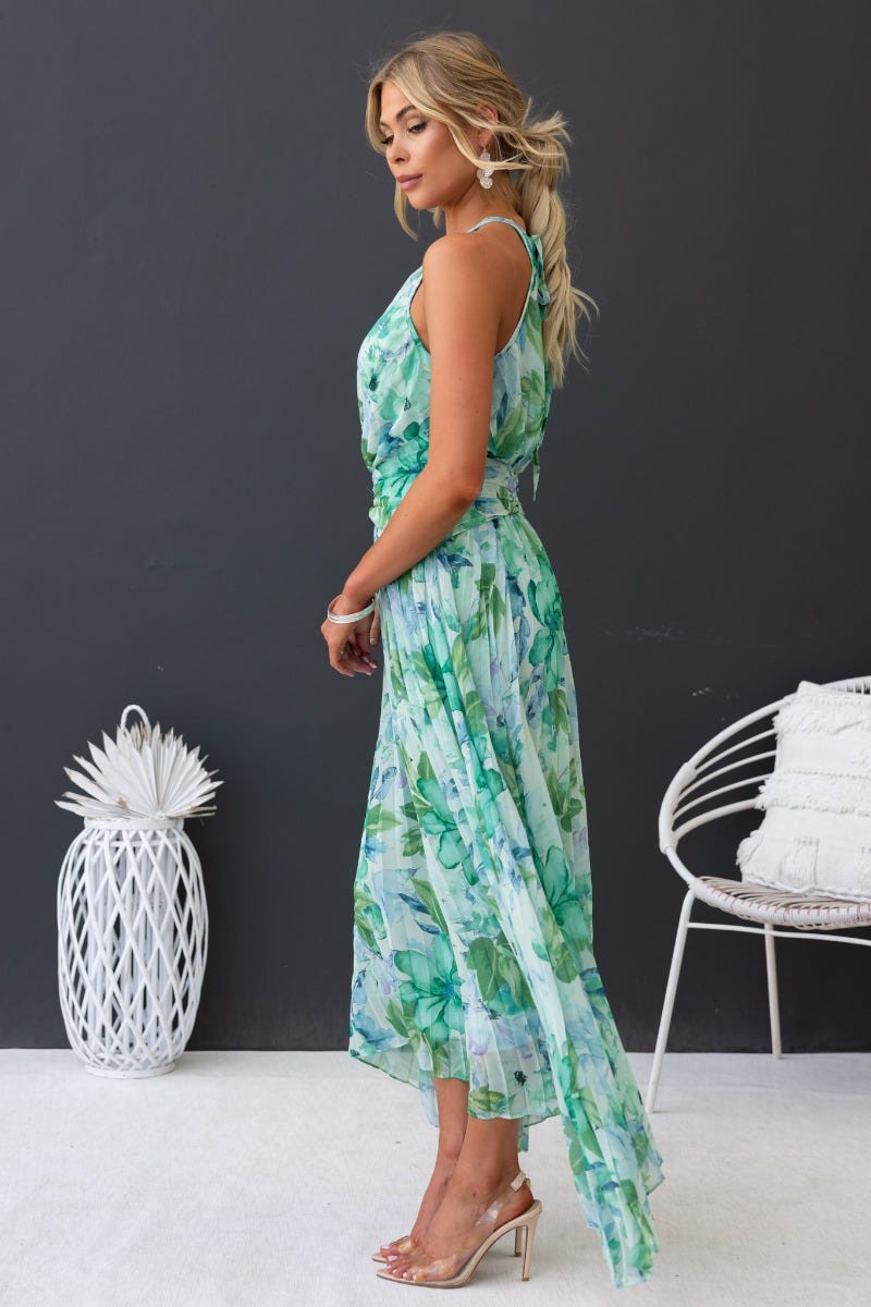 Mavis™ – Élégance florale pour toutes les occasions
