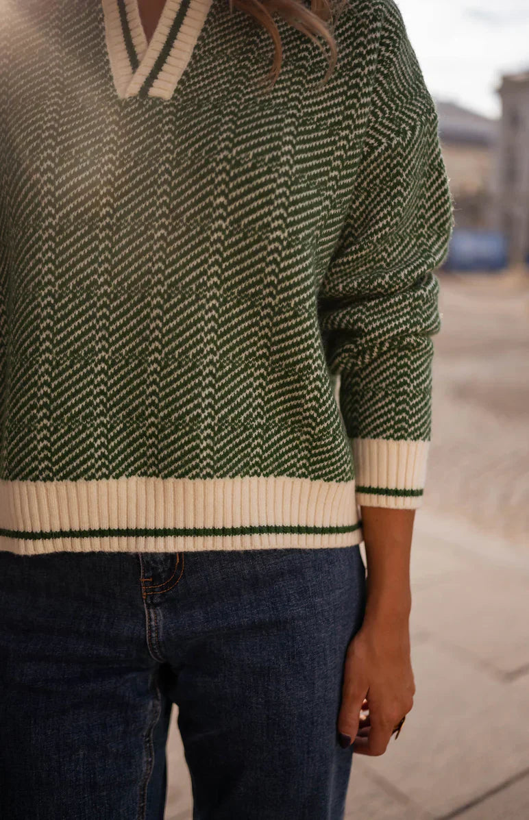 EMILIA™ | PULL À COL EN V VERT
