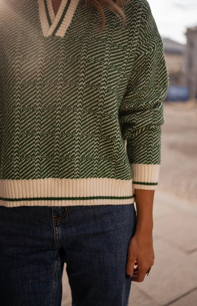 EMILIA™ | PULL À COL EN V VERT