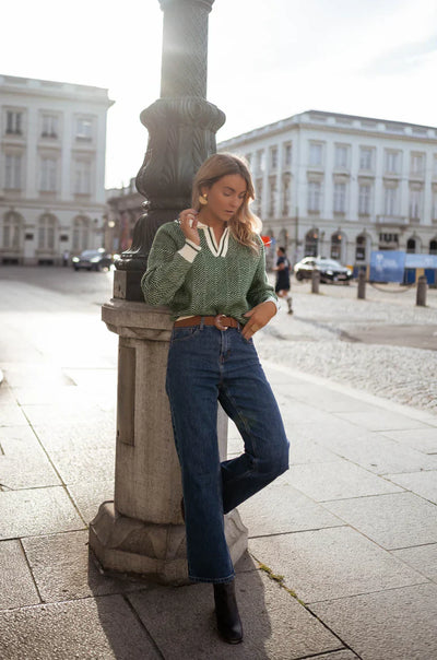 EMILIA™ | PULL À COL EN V VERT