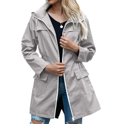 Julie – Manteau De Pluie Automnal Avec Détails Stylés