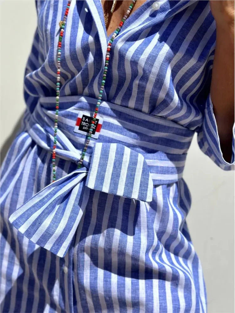 Renata™ - Robe rayée avec col