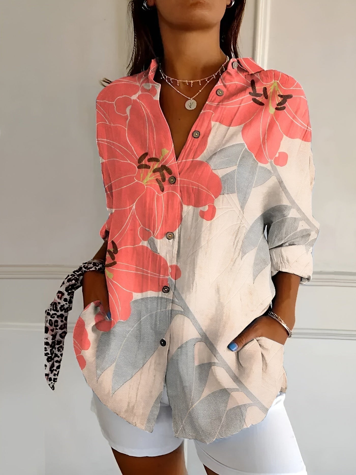 Avril | Blouse élégante avec des imprimés ludiques